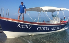 escursione in barca a Taormina Isola bella con partenza da Giardini Naxos